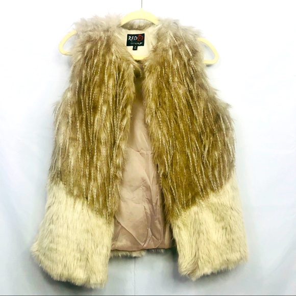 Red Snap-Cute two-tone faux fur vest.Size Med. - Picture 4 of 8